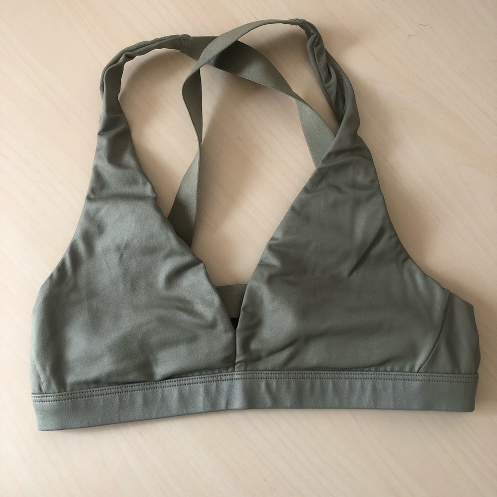 VS Cross Back Sports Bra *MOVING SALE*